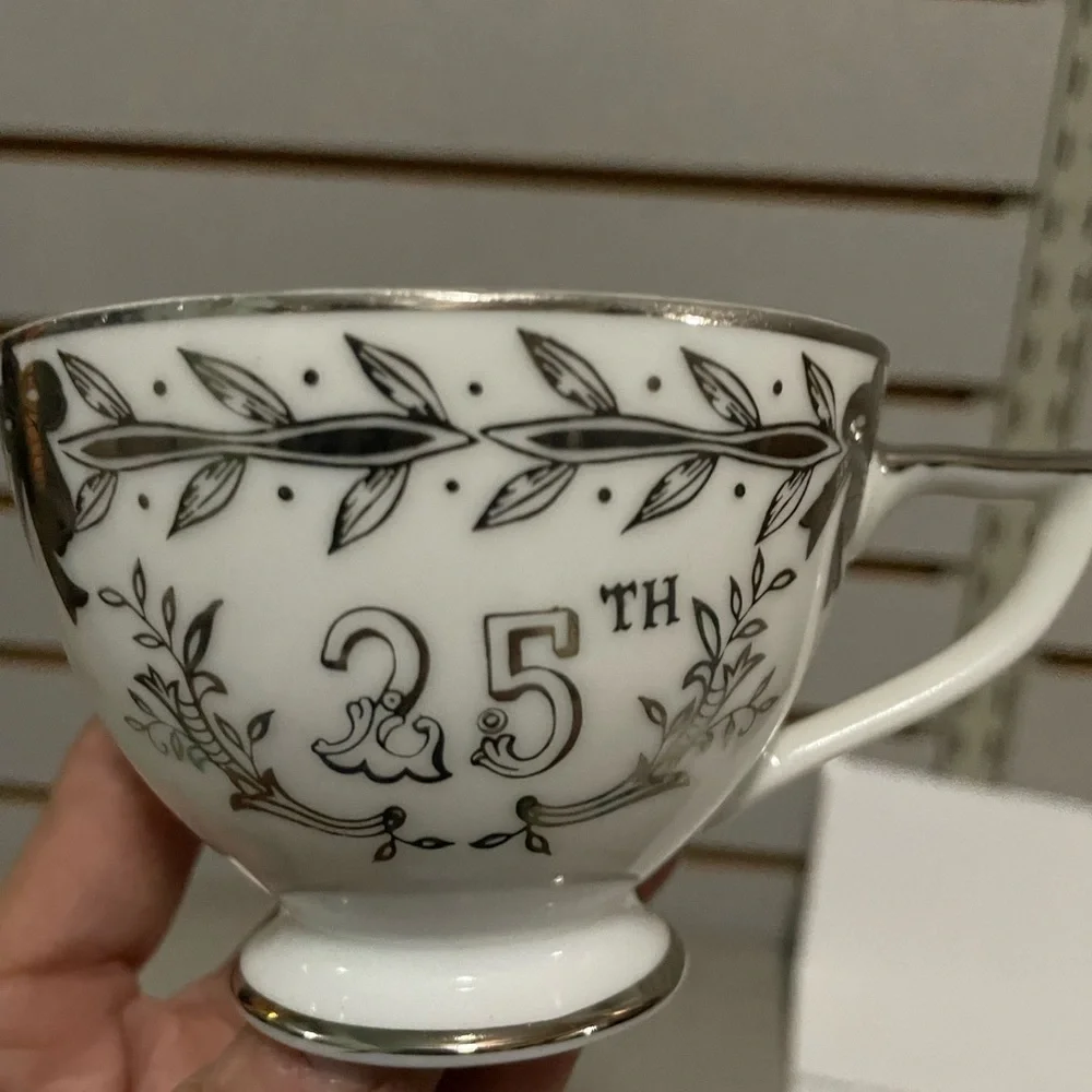 Lefton this vintage